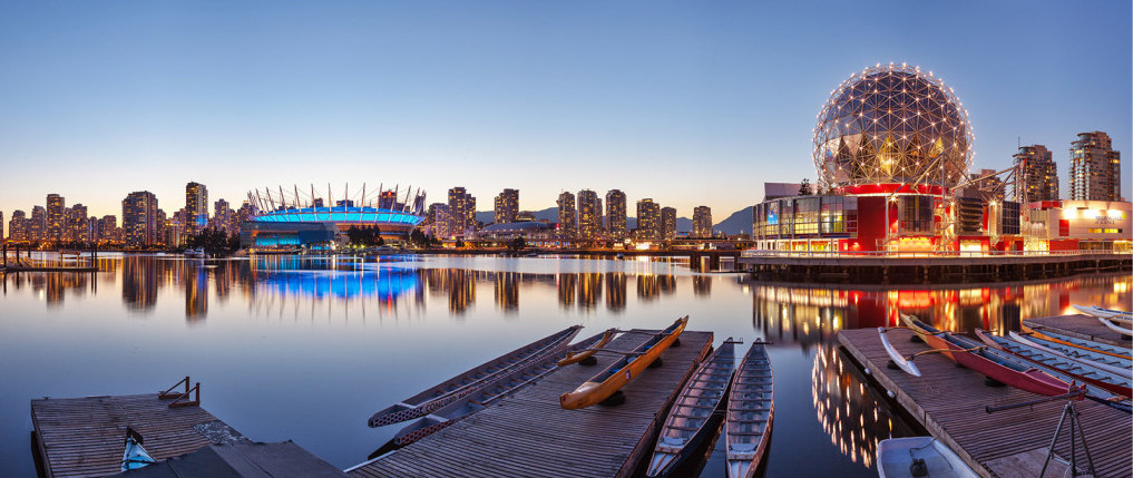 PC333-Urban-Docks-Blue-False-Creek-Science-World-Vancouver-BC-Canada-Chris-Collacott-avision.ca_